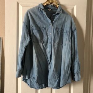 Old Navy maternity chambray shirt